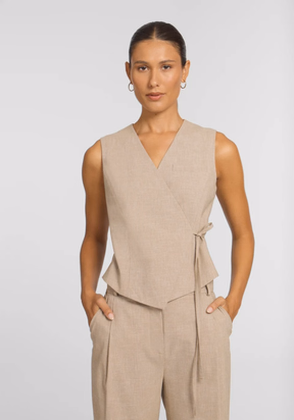 Optimistic Vest at Viktoria & Woods